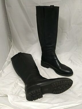 Sofft Black Leather Samantha Knee Boots With Ribbed Sole Size 11M